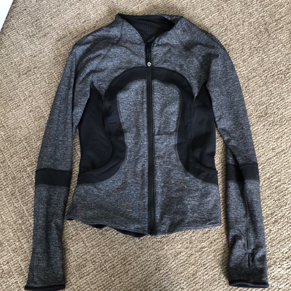 EUC Lululemon Find Your Bliss Reversible Jacket- 6